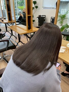 アワーズ 南青山(Our's) ホワイトグレージュ/チェリーブラウン/ミニウルフ[南青山]