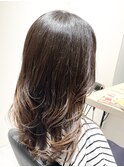 レイヤーカット/シースルーバング/カールスタイル