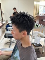 オゼル(OZEL)&nbsp;【センターパートマッシュ】抜け感×色気を纏う上品メンズカット