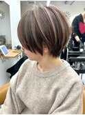 黒髪　ボブルフ　ネビージュ　小顔　ワンレン　スペインカール