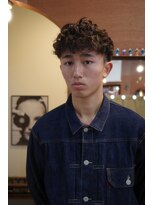 エディ(Edy)&nbsp;メンズスペインカール刈り上げ外国人風ケアパーマ眉毛カット