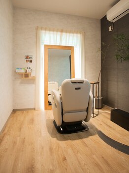 シー 北寺島店(She)の写真/大人女性専門ヘアサロン！白髪染めから育毛促進まで、エイジングのお悩みを解決するプライベート空間◎