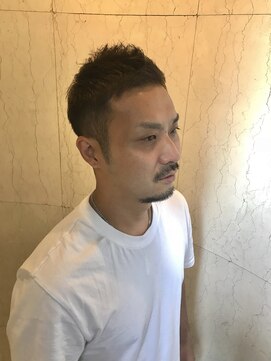 クオンヒール 堺筋本町店(QUON HEAL) スペインカール/スパイキーショート/フェザーパーマ/刈り上げ