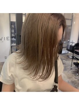 ニール(Neale.) カーキベージュ