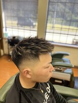 カットハウス コヤマ&nbsp;フェードカットメッシュカラー