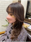 ショートボブ/センターパート/ツヤ髪/グラデーション/イヤリング