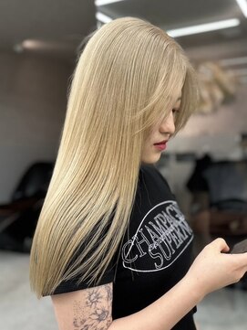 ロンド レア 天神大名店(Lond Le’a) ミルクティーベージュダブルカラーインナーカラーケアブリーチ