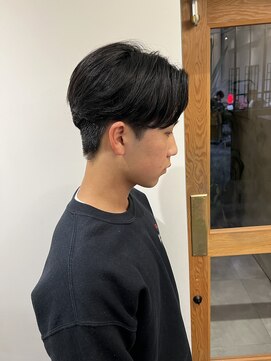 リリアーナ(LILIANA) ニュアンスパーマ　カルマパーマ　センターパート　池袋