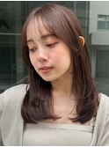 顔周りレイヤーカットくびれヘアミルクティーベージュカラー