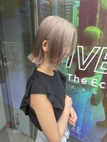 ファイブバイジエクト 堀江(FIVE by The Ect)&nbsp;切りっぱなし外ハネボブ　ミルクティーベージュ24