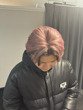 アオ(AO。) 前髪デザインカラー/ハイトーンカラー/インナーカラー/中華街