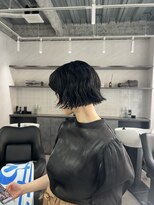 トーン(tone)&nbsp;癖毛を活かしたショートボブ×暗髪グレージュア