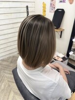 ウル(ulu)&nbsp;バレイヤージュ　ケアブリーチ　ミルクティーベージュグレージュ