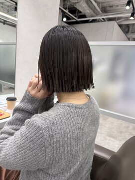 キートス(Kiitos) ★20代30代40代ボブ大人可愛い赤み消しカラー梅田大阪