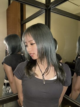 リー 梅田(Lee) Minato/ブリーチ履歴2回必須/シャギーレイヤー/オリーブグレー