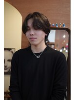 エディ(Edy)&nbsp;メンズセンターパートマッシュウルフカルマヘアニュアンスパーマ