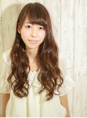 流しバングとAラインでかわいくなれるフェミニンロング