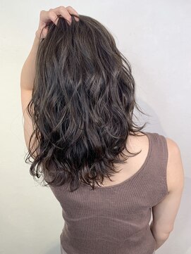 アンダーバーホワイト 天神店(_WHITE) アンニュイ前下がりボブ