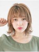 外ハネ切りっぱなしボブ