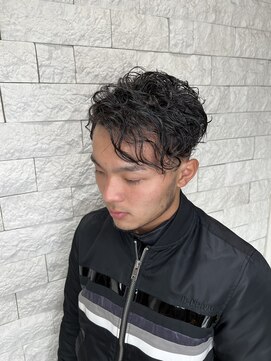 ラヴリア カミツ(LOVERIA KAMITSU) メンズパーマ