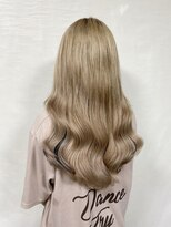 ロンドアベニール 北千住(Lond avenir)&nbsp;ホワイトブロンド×インナーブラック☆ダブルカラー[北千住]