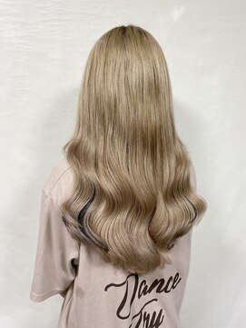 ロンドアベニール 北千住(Lond avenir) ホワイトブロンド×インナーブラック☆ダブルカラー[北千住]