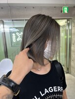 イキ 表参道(iki omotesando)&nbsp;モード/無造作ウェーブ/大人ガーリー[表参道駅]