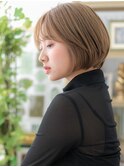 ハイトーンカラー前下がりショートボブTb20代30代40代