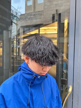 アウラ(AURA) 波巻きパーマツイストスパイラルパーマ