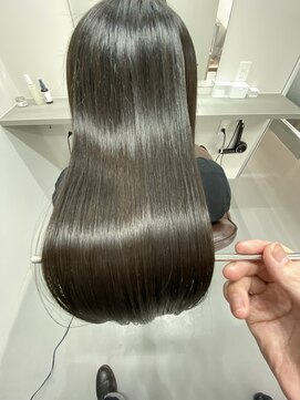 ライア 下北沢(laia) 艶髪改善【髪質改善 laia 下北沢 美容室 縮毛矯正 半個室】