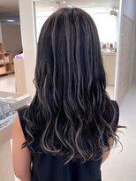 シャルムバイケンジ(Charm.by KENJE)&nbsp;デザインハイライトオージュアブリーチコントラスト銀座有楽町