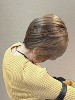 アイコニック 天神店(ICONIQ)&nbsp;【脱白髪染め】似合わせショート×ハイライト