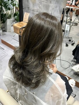 オリーブグレージュ！