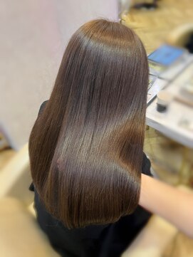 ロンド フィーユ(Lond fille) オリーブグレー髪質改善/黒髪/小顔/くすみベージュ/銀座 ■