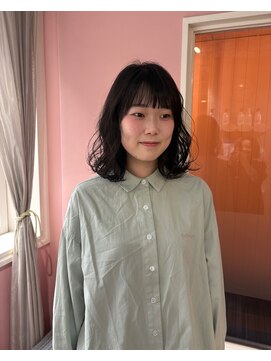 フィガロ ウメダ(FIGARO UMEDA) イメチェンパーマ風コテ巻きヘア04.22