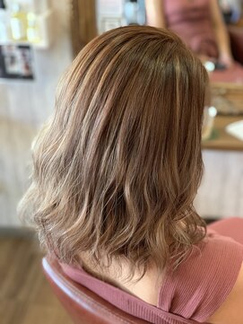 フリーク 土浦店(FREAK) エアリーベージュ