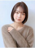 シンプル内巻きストレートボブスタイル