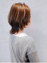 顔周りウルフ