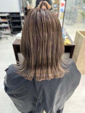 アイズ 本厚木(AIZU) シャドールーツ