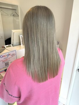 ケーアンドケー(K&K) ◆グレージュ◆ハイトーン◆ブリーチ