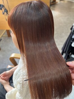 アンバー(Amber)の写真/【JR茨木すぐ/NEW OPEN】毎日鏡を見るのが楽しくなる！まっすぐすぎない、憧れのナチュラルストレートに☆