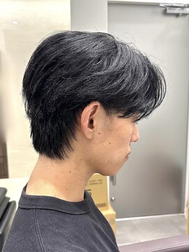 カルム(kalm) 毛流れセンターパートニュアンスパーマカルマヘアメンズパーマ