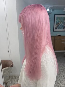 ピンクカラー/ブリーチカラー/ウルフカット/レイヤーカット