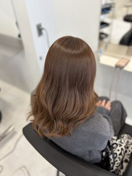 ショウアミュゼ(Show Amuser) 赤みを抑えたハイトーン