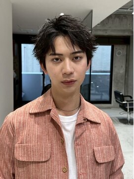 ファルベ(Farbe) 刈り上げセンターパートリバースセンターパートニュアンスパーマ