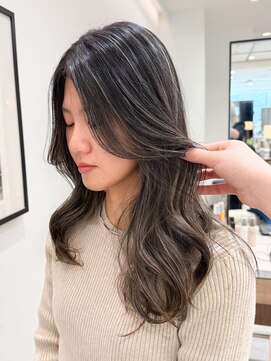 ガレリアエレガンテ 栄店(GALLARIA Elegante) ハイライト/地毛ハイライト/白髪ぼかし/ロングレイヤー