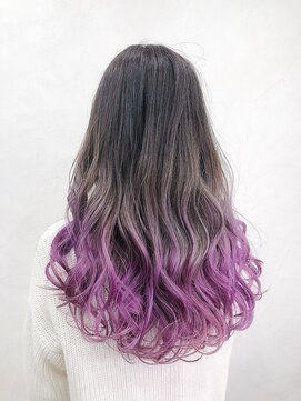 ジゼル(gisele) グレージュ×裾カシス