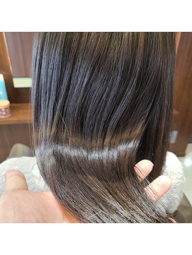 クシェルヘア(kuschel hair) 【弱酸性の縮毛矯正・髪質改善】広がりやパサつきが気になる方へ