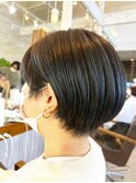ナチュラルネイビーカラー×丸みショート