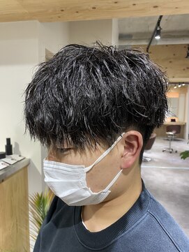 クオル 立川(QOL) 緩め波巻き 波打ち ツイスト ツイスパ スパイラル パーマ